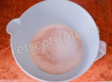 Сахарные плюшки с корицей из дрожжевого теста