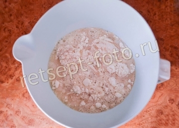 Сахарные плюшки с корицей из дрожжевого теста