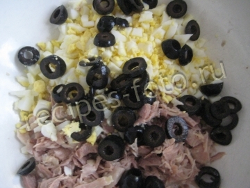 Салат "Арбузная долька" с курицей