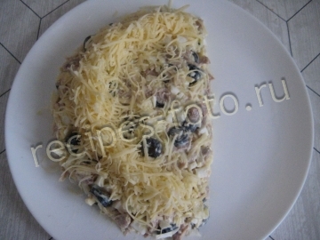 Салат "Арбузная долька" с курицей