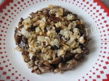 Салат "Белая ночь" с курицей и грибами