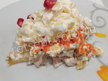 Салат "Бусы на снегу" с курицей