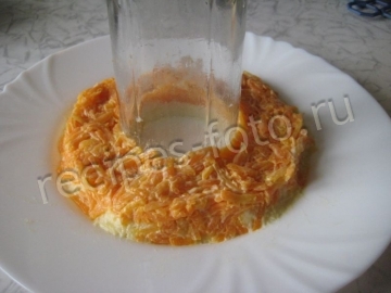 Салат "Гранатовый браслет" с курицей (классический рецепт)