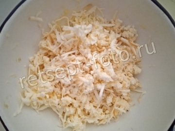 Салат "Грибная поляна" с жареными грибами и копченой курицей