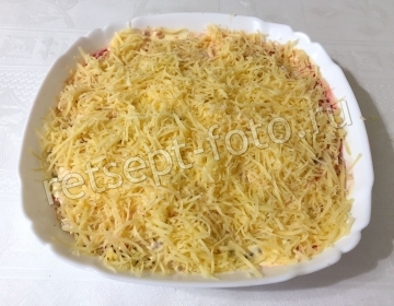 Салат "Изюминка" из свеклы, моркови и сыра
