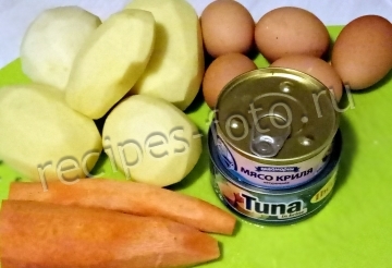 Салат "Мимоза" с тунцом и мясом криля