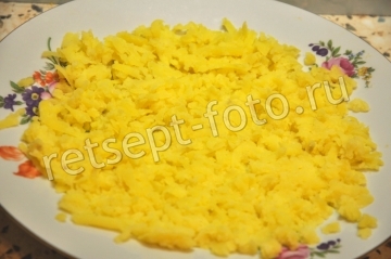 Салат "Осенний" с курицей и грибами