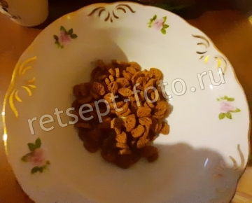 Салат "Ревнивец" с курицей, сухариками и моцареллой