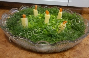 Салат "Рождественские свечи" с курицей