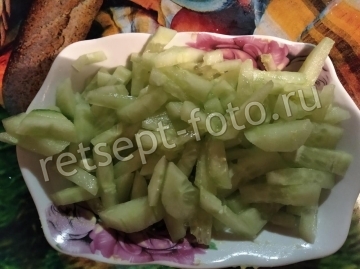 Салат "Соломка" с колбасой и кукурузой