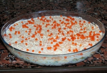 Салат "Суши" с морковью и красной рыбой