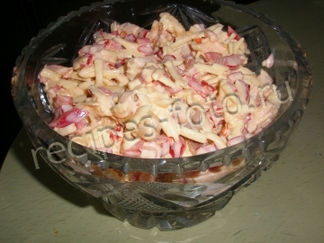 Салат "Сытный" с ветчиной, сыром и болгарским перцем
