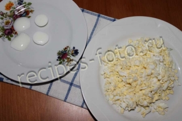 Салат "Тигренок" с куриной печенью слоями