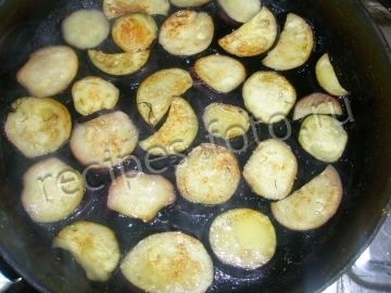 Салат из баклажан с перцем и луком