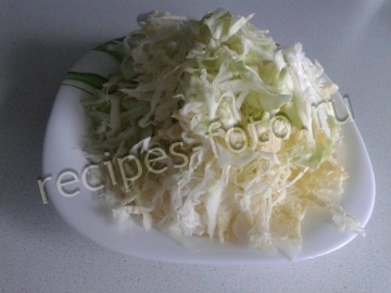 Салат из капусты с корейской морковью