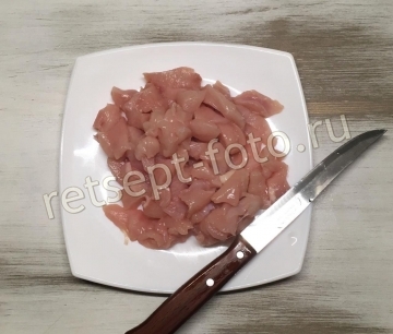Салат из краснокочанной капусты с курицей