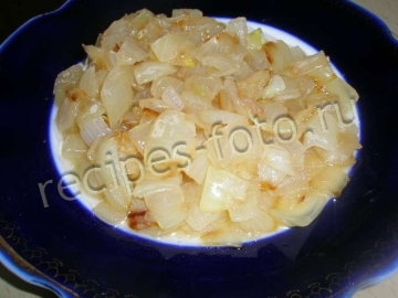 Салат из куриных сердечек с фасолью и морковью