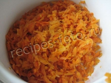 Салат из моркови с сыром и яйцом
