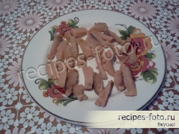 Салат из морской капусты и копченой горбуши
