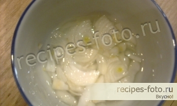 Салат из морской капусты с яйцом и картофелем