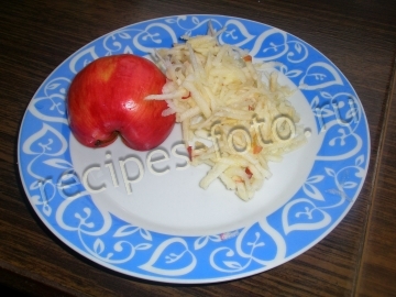 Салат из редьки с яблоком