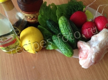 Салат из редиса с курицей и огурцом без майонеза