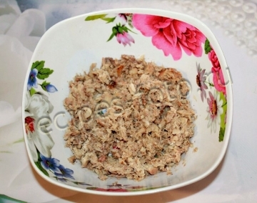 Салат из сайры консервированной с крабовыми палочками на праздник