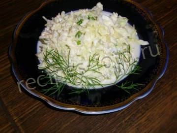 Салат из цветной капусты с огурцами и яйцом