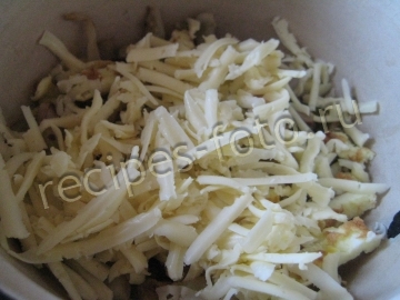 Салат с баклажанами и сыром