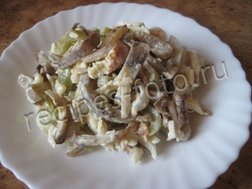 Салат с баклажанами и сыром