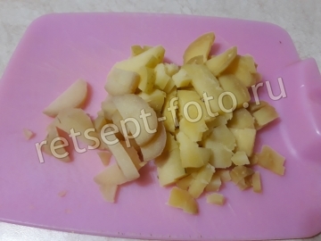 Салат с языком, грибами и горошком