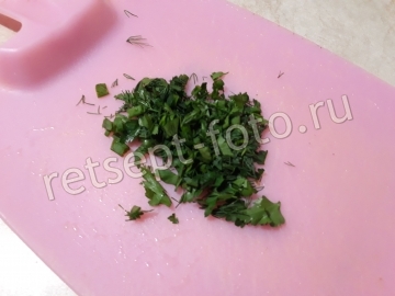 Салат с языком, грибами и горошком