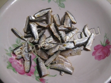 Салат с килькой