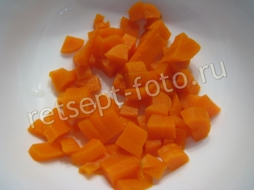 Салат с копченой рыбой и яйцом