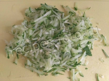 Салат с крабовыми палочками без риса с огурцом