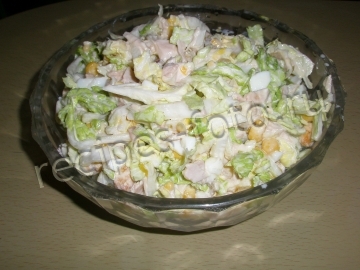 Салат с курицей, апельсином и кукурузой на праздник