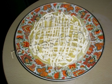 Салат с курицей и грибами слоями