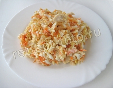Салат с курицей и морковью