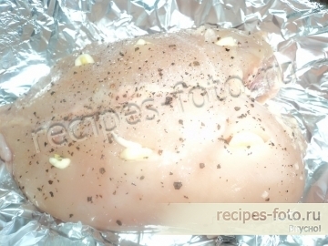 Салат с курицей и черносливом