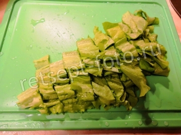 Салат с макаронами, ветчиной и кукурузой