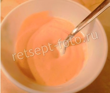Салат с макаронами, ветчиной и кукурузой