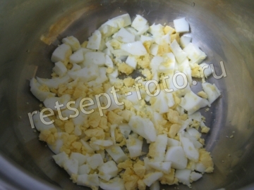 Салат с маринованными грибами и корейской морковью