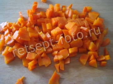 Салат с маринованными маслятами и картошкой