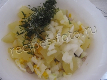 Салат с селедкой, картошкой и яйцом