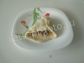 Самса с говядиной из пресного простого теста