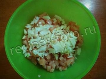 Самса с мясом курицы и грибами в домашних условиях (простое тесто)