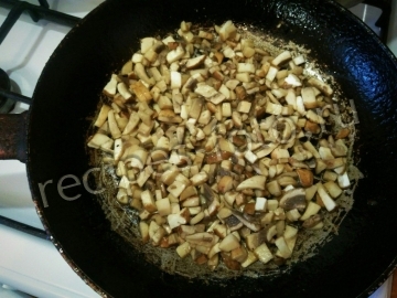 Самса с мясом курицы и грибами в домашних условиях (простое тесто)