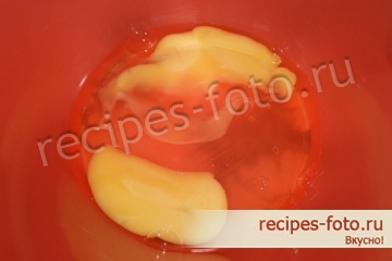 Сдобные булочки с изюмом