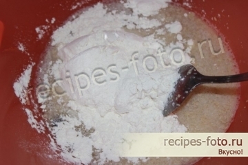 Сдобные булочки с изюмом