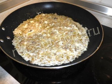 Шампиньоны фаршированные жульеном